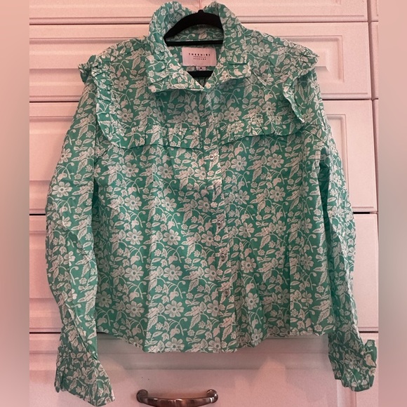 NWT The Shirt by Rochelle Behrens Elizabeth button down ruffle shirt-Size Medium - Picture 4 of 6